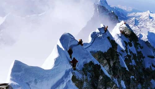Things to know before climbing Mount Everest