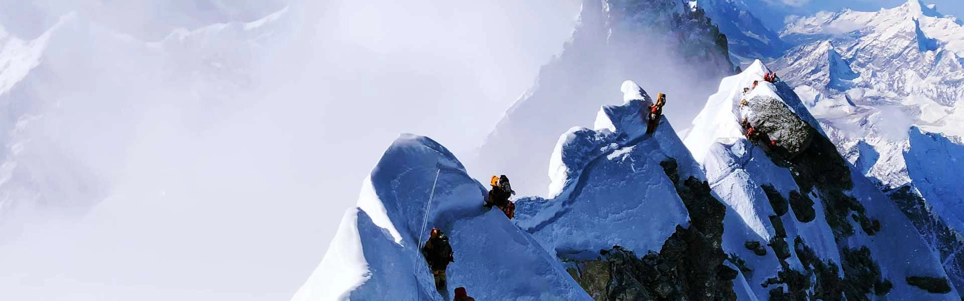 Things to know before climbing Mount Everest