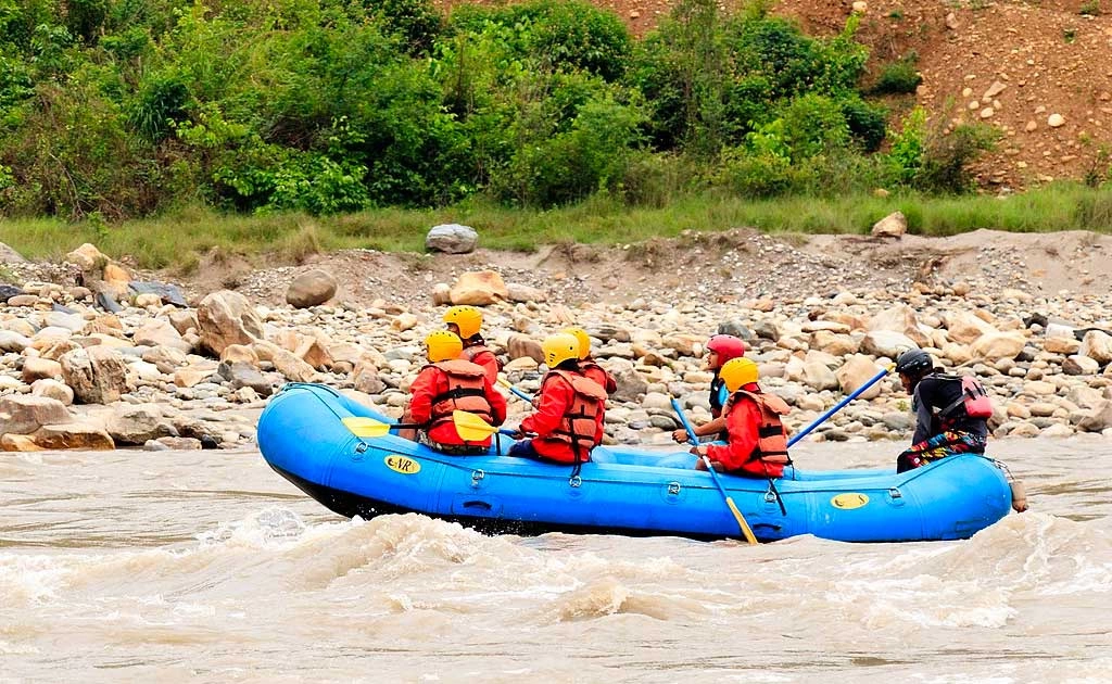 Rafting on Trishuli